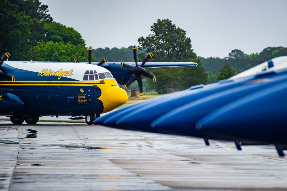 Blue Angels Perform at the Wings Over Wayne Air Show.