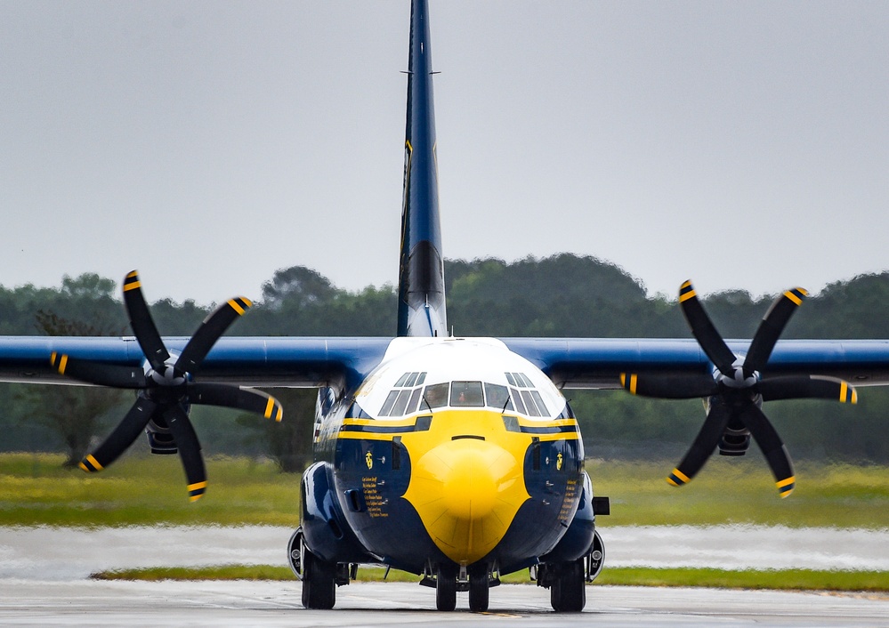 Blue Angels Perform at the Wings Over Wayne Air Show.