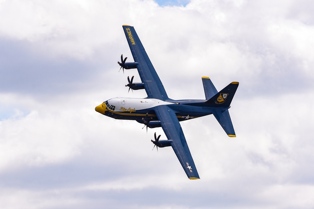 Blue Angels Perform at the Wings Over Wayne Air Show.