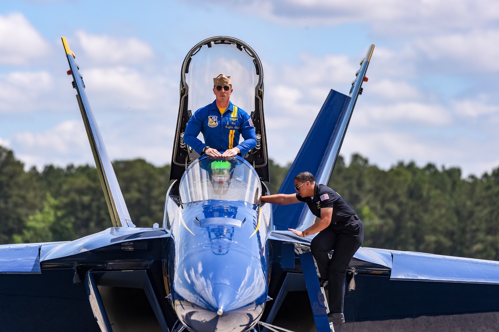 Blue Angels Perform at the Wings Over Wayne Air Show.