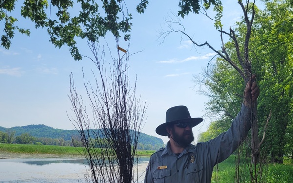 The Corps plants the seeds for success on Goose Island