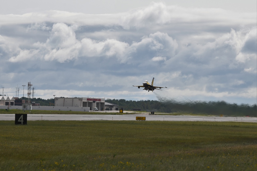 148th Fighter Wing's heritage F-16 takes first flight