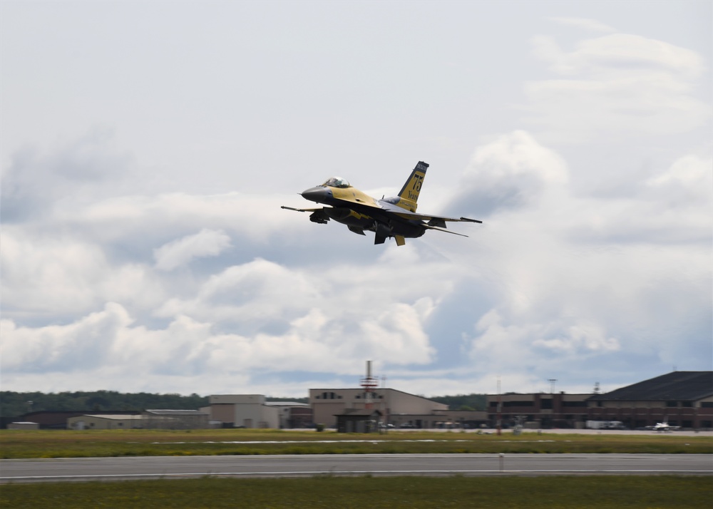 148th Fighter Wing's heritage F-16 takes first flight