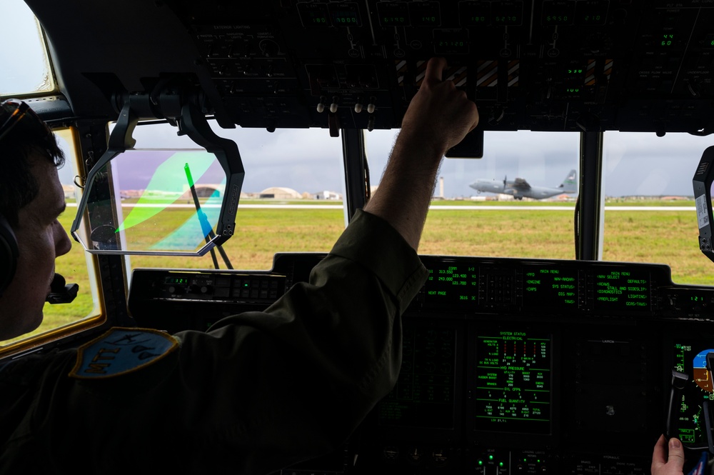 MG23: RAAF operates C-130J-30, enabling coalition AE training