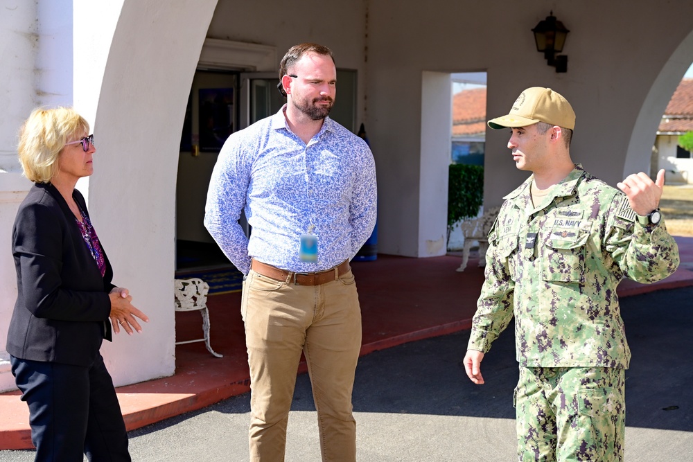 Congressional Field Representative visits NSWC Corona