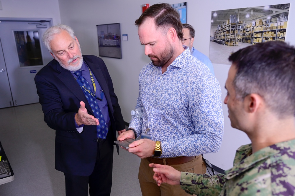 Congressional Field Representative visits NSWC Corona