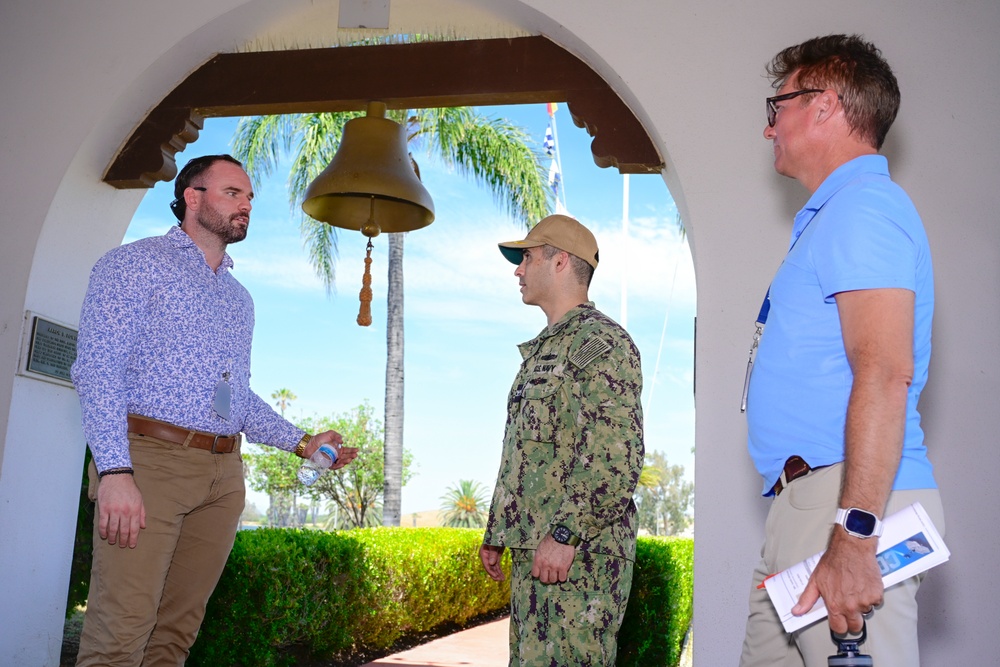 Congressional Field Representative visits NSWC Corona