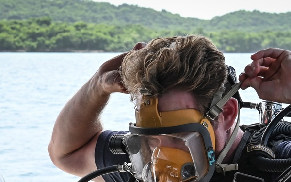 UNITAS LXIV MDSU 2 and Colombian Navy Dive Operations