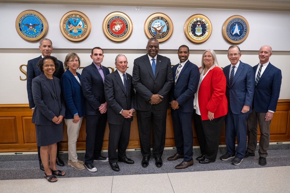 Secretary Austin meets with DIB