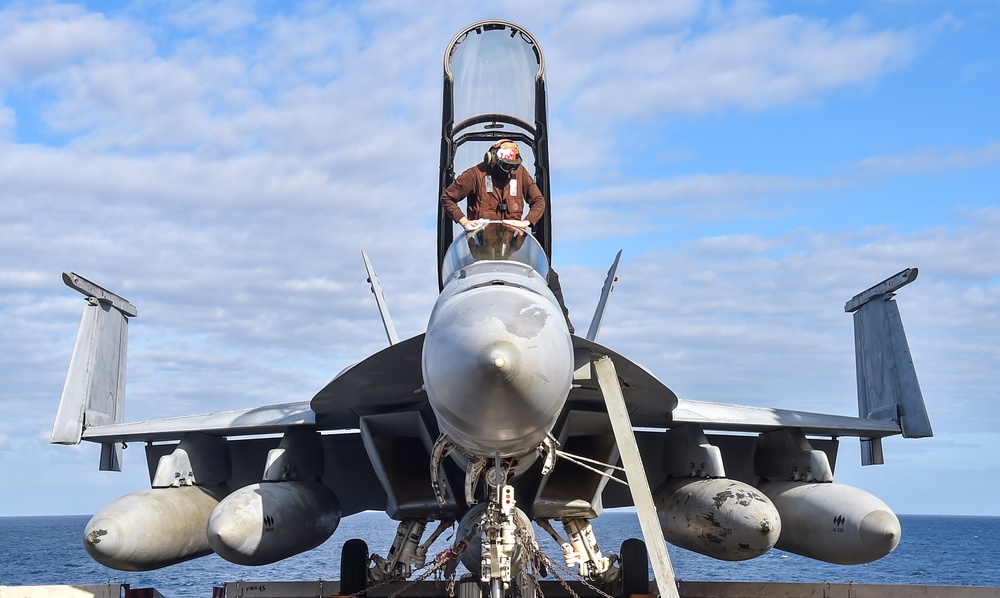 USS Ronald Reagan (CVN 76) conducts flight operations