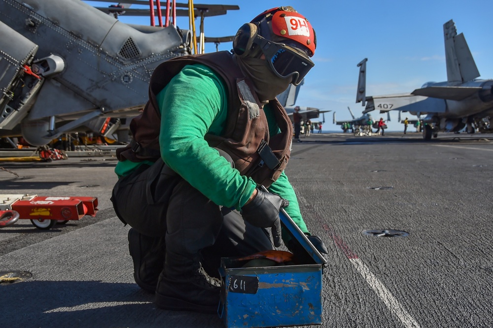 USS Ronald Reagan (CVN 76) conducts flight operations