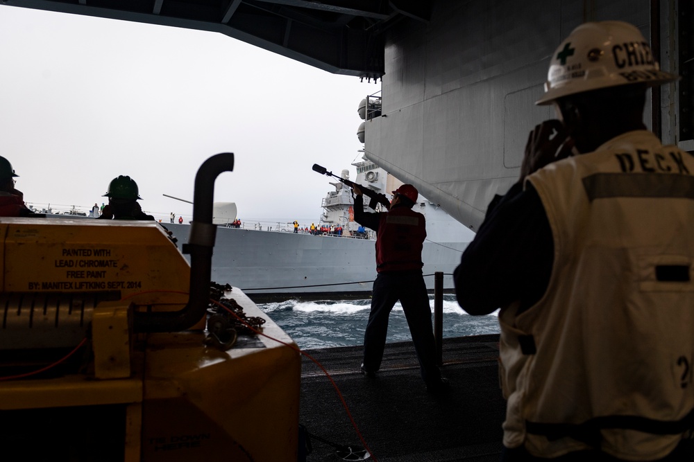 USS Carl Vinson (CVN 70) Fueling-at-sea