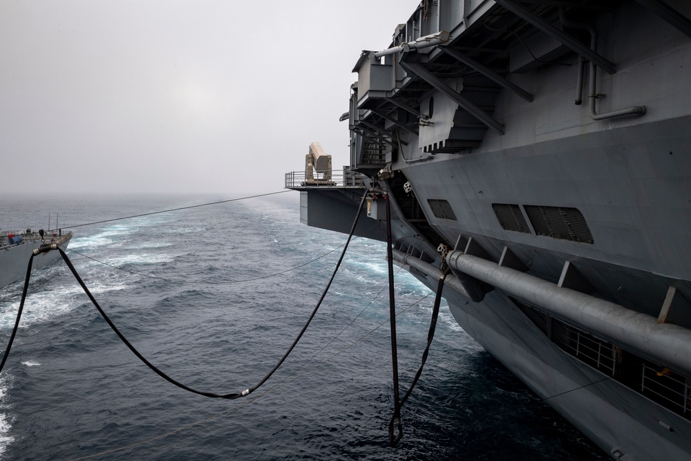 USS Carl Vinson (CVN 70) Fueling-at-sea