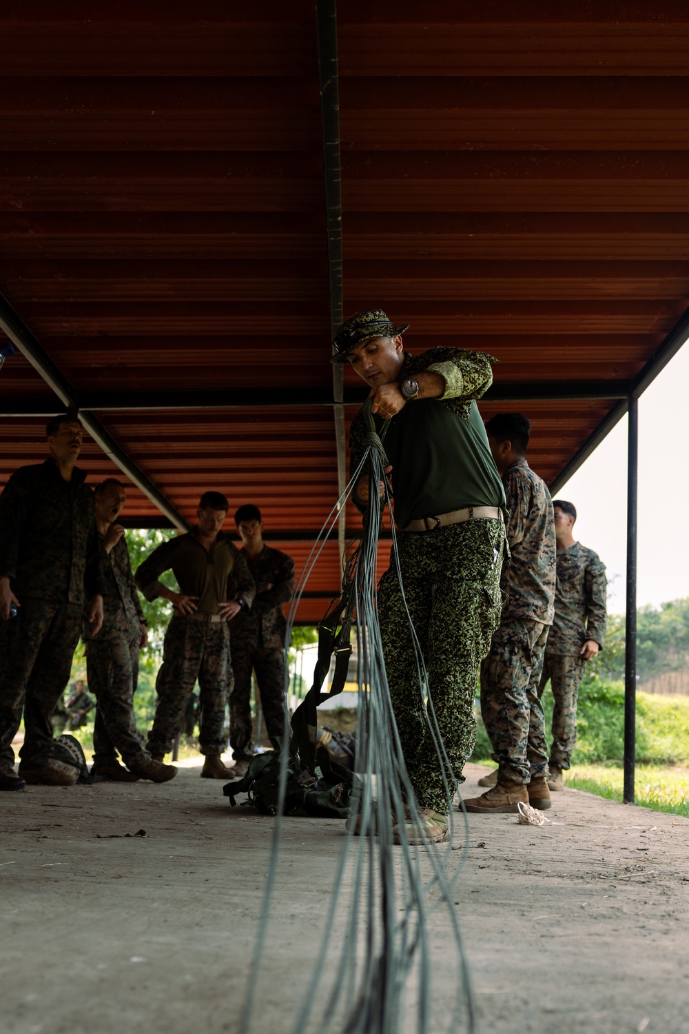 UNITAS: Recon Low Level Static Line Jump