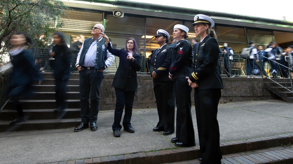 USS Canberra Crew Visits Hornsby School