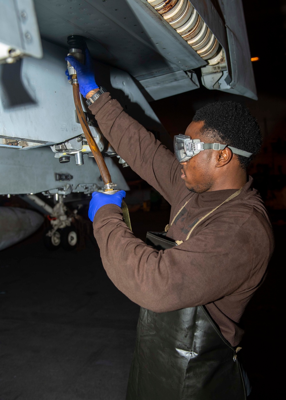 USS Carl Vinson (CVN 70) Sailors Conduct Routine Maintenance