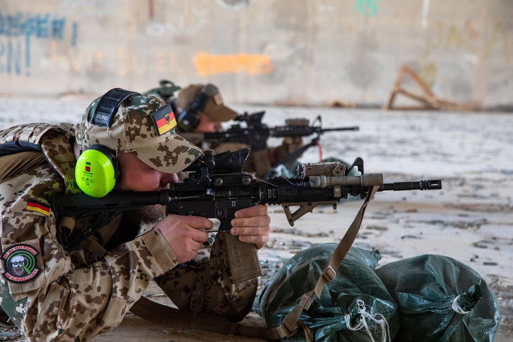 U.S. Army Soldiers compete for the German Schützenschnur badge at Al Asad Air Base