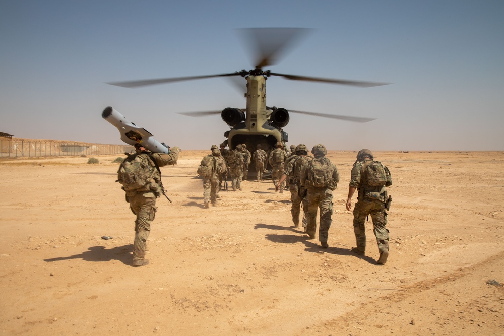 U.S. Army Soldiers conduct a training exercise at Al Asad Air Base