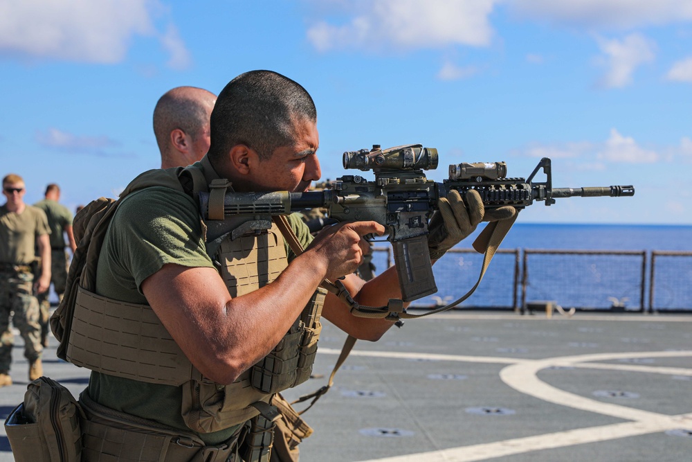 USS Carter Hall Conducts Weapons Training