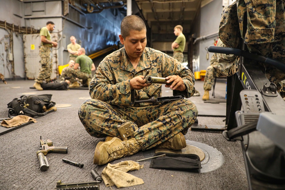 USS Carter Hall Conducts Weapons Training