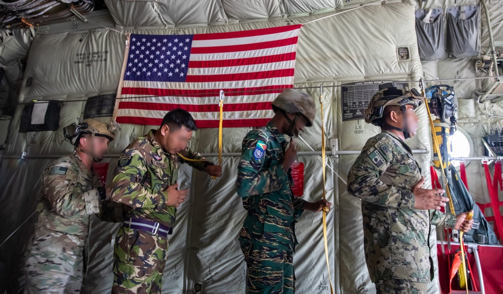 Joint Military Airborne Pre-Flight Training during Tradewinds 2023