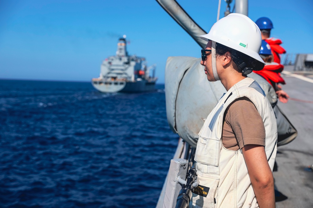 USS Paul Ignatius Underway Replenishment