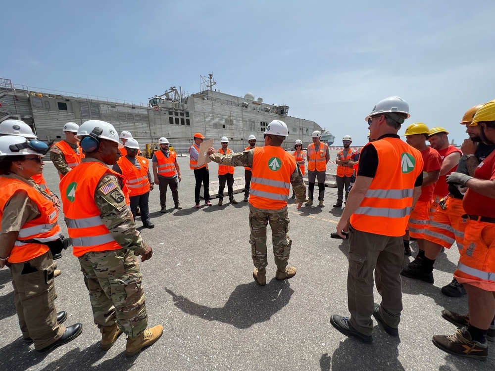 Joint service ‘Pitch and Catch’ transport mission ends at Livorno port