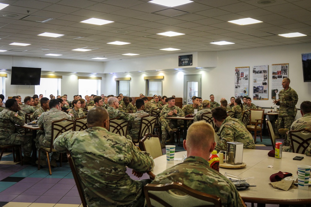 Col. Ken Dwyer speaks at 3BCT Spiritual Fitness Lunch