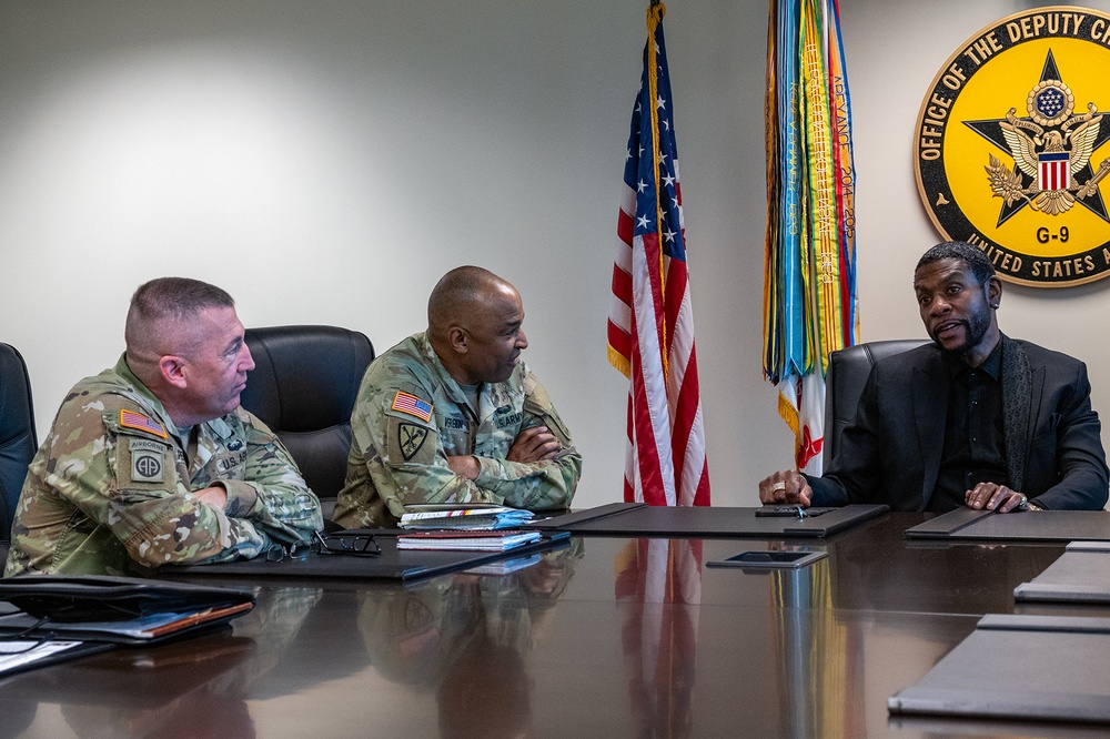 LTG Vereen Hosts R&amp;B singer Keith Sweat