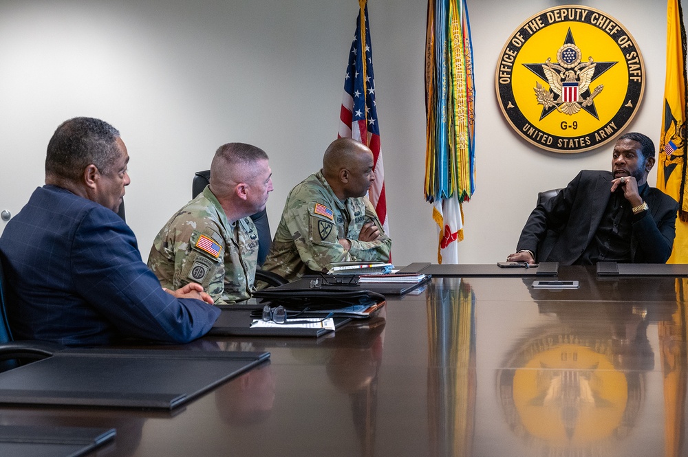 LTG Vereen Hosts R&amp;B singer Keith Sweat