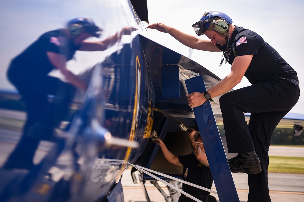 Blue Angels Perform at the Wings Over Wayne Air Show.