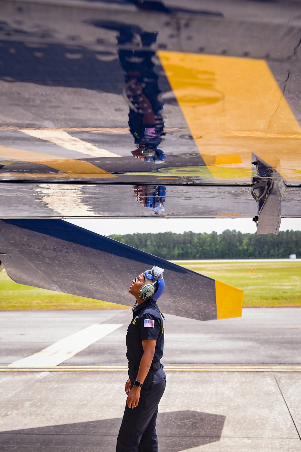 Blue Angels Perform at the Wings Over Wayne Air Show.