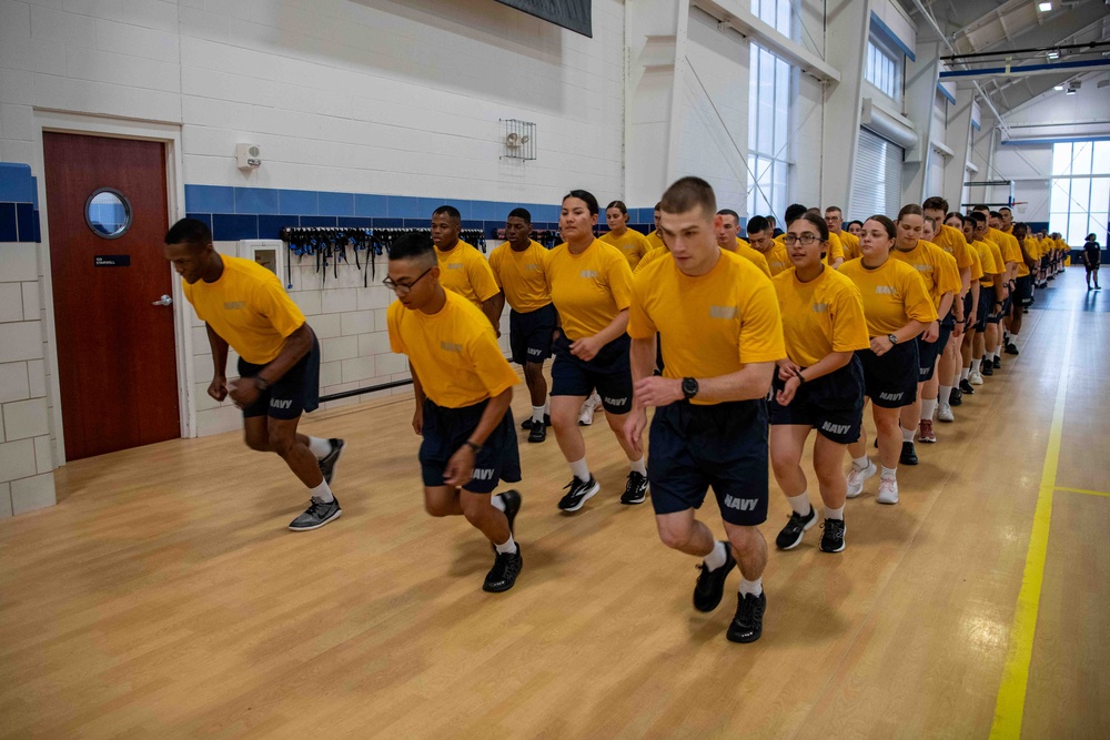 Recruits PT at Atlantic Fleet Drill Hall at Recruit Training Command