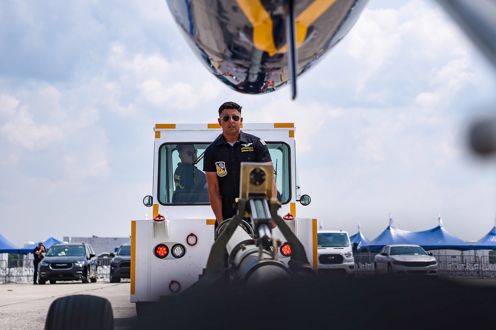Blue Angels Perform at the Great Tennessee Air Show.