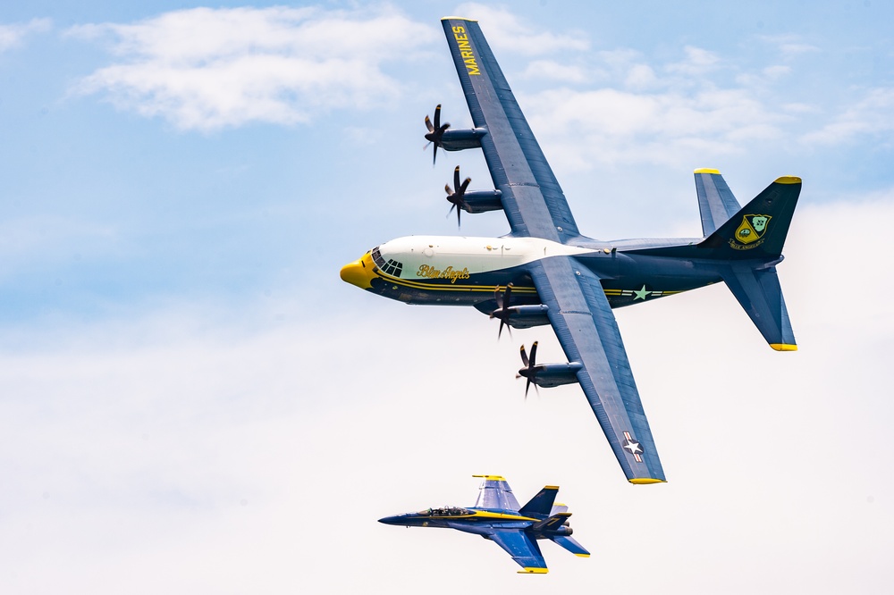 Blue Angels Perform at the Pensacola Beach Air Show.