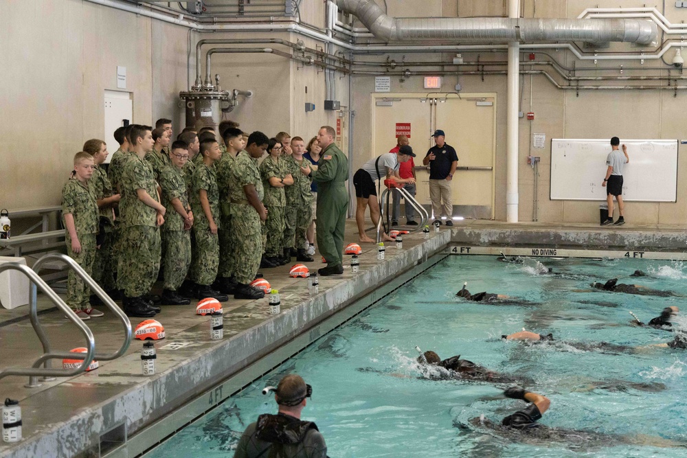 Sea Cadets Visit Aviation Rescue Swimmer School