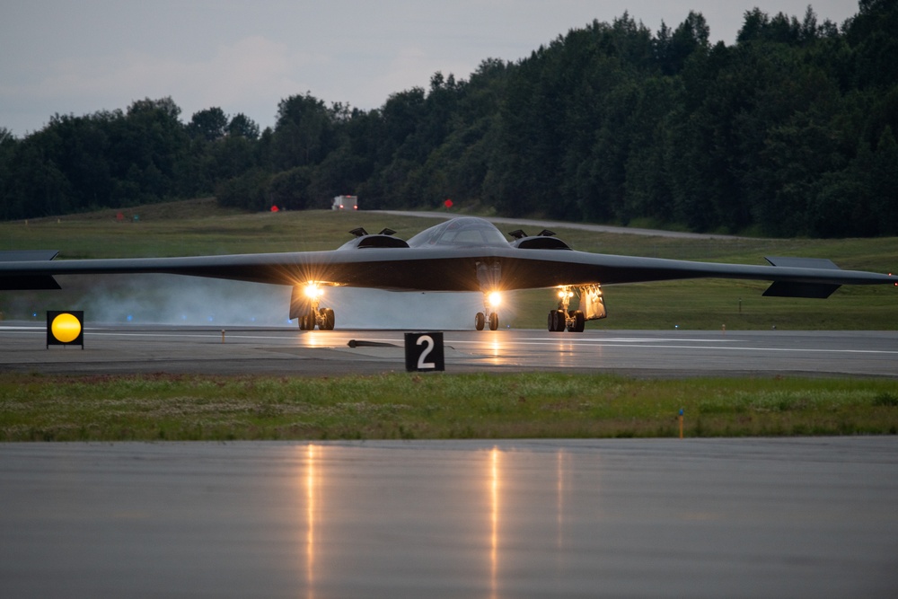 B-2 Spirit lands at JBER