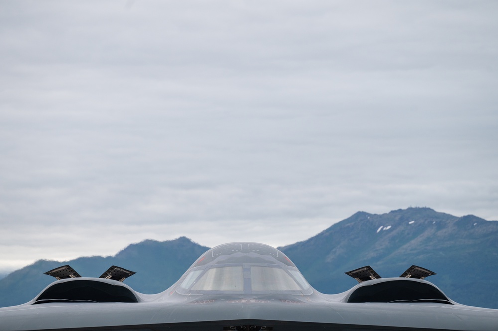 B-2 Spirit arrives JBER