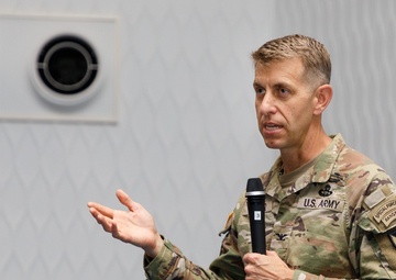 Garrison commander outlines command philosophy to USAG Japan team members