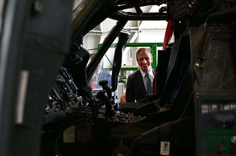 Aviano hosts FVG president and Consul General Milan