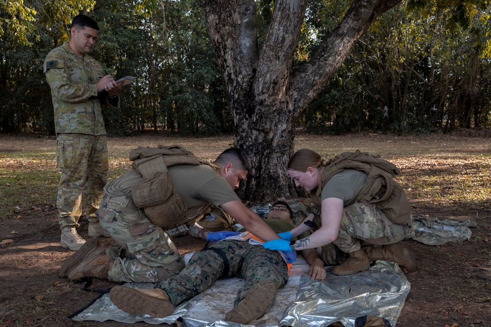 MRF-D Navy Corpsmen practice blood drawing alongside U.S. and Australian Army Soldiers