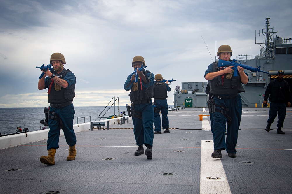 USS Miguel Keith Conducts Force Protection Drill