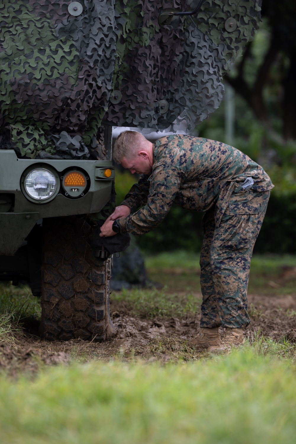 MASA 23: U.S. Marines load M142 High Mobility Artillery Rocket System