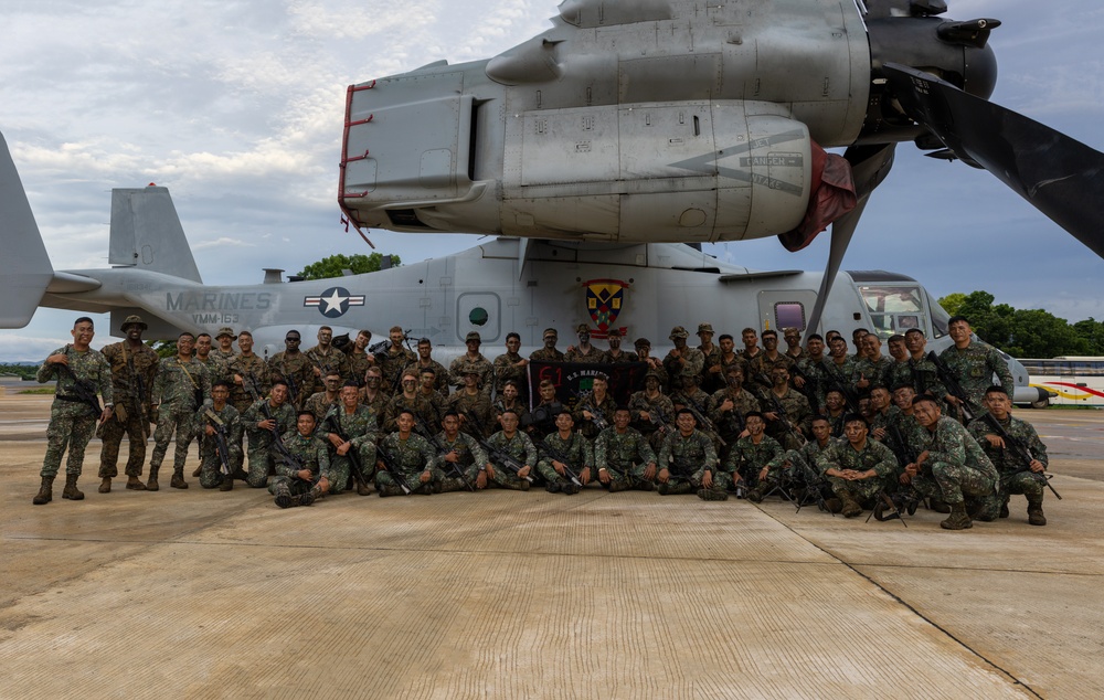 U.S., Philippine Marines train on MV-22B Ospreys