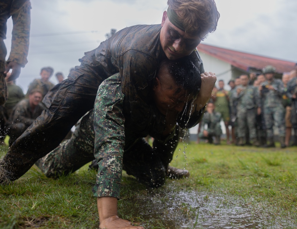 U.S., Philippine Marines engage in ground fighting training