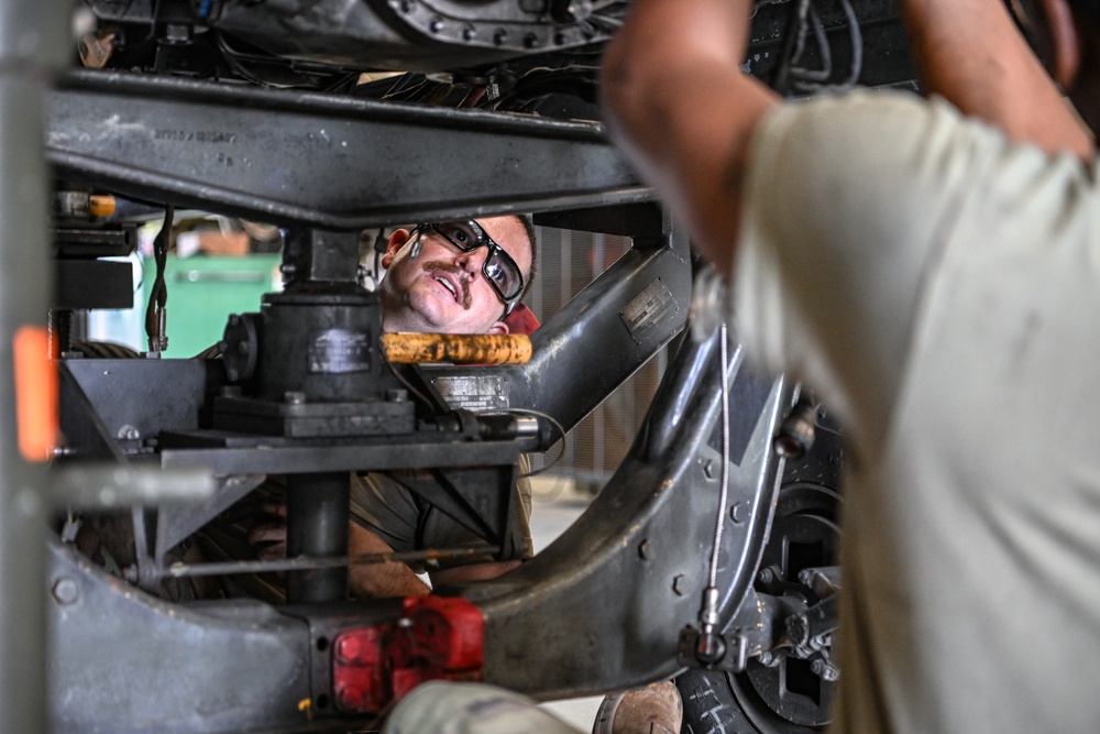 169th MXS Aerospace Propulsion Mechanics conduct routine operations