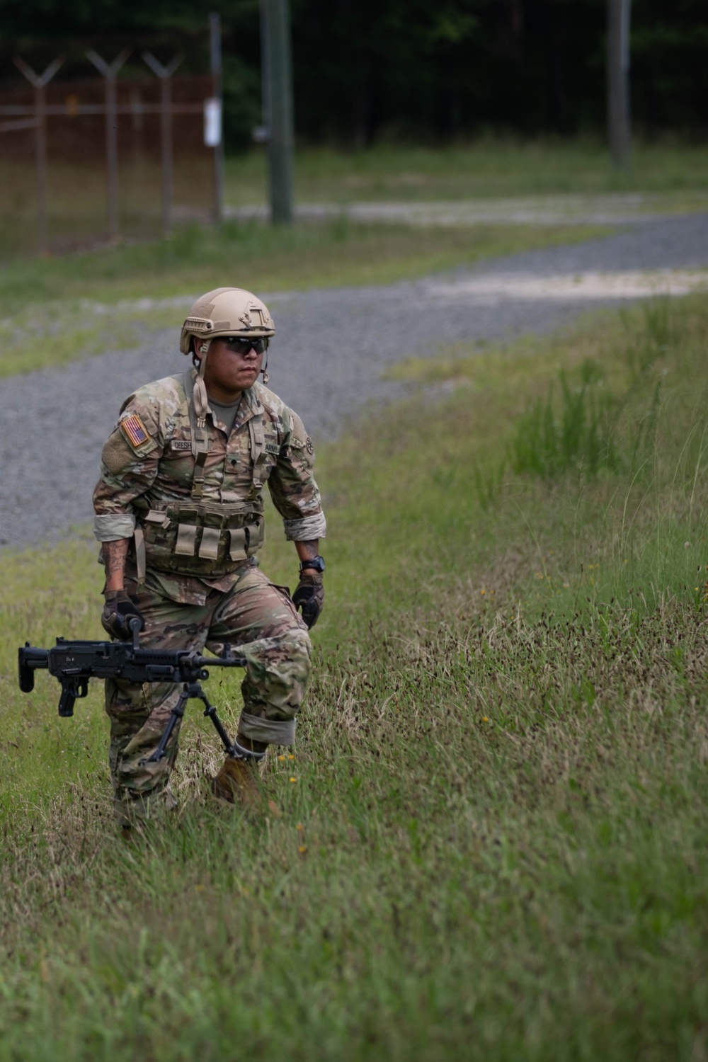Army Reserve Soldiers fire machine guns