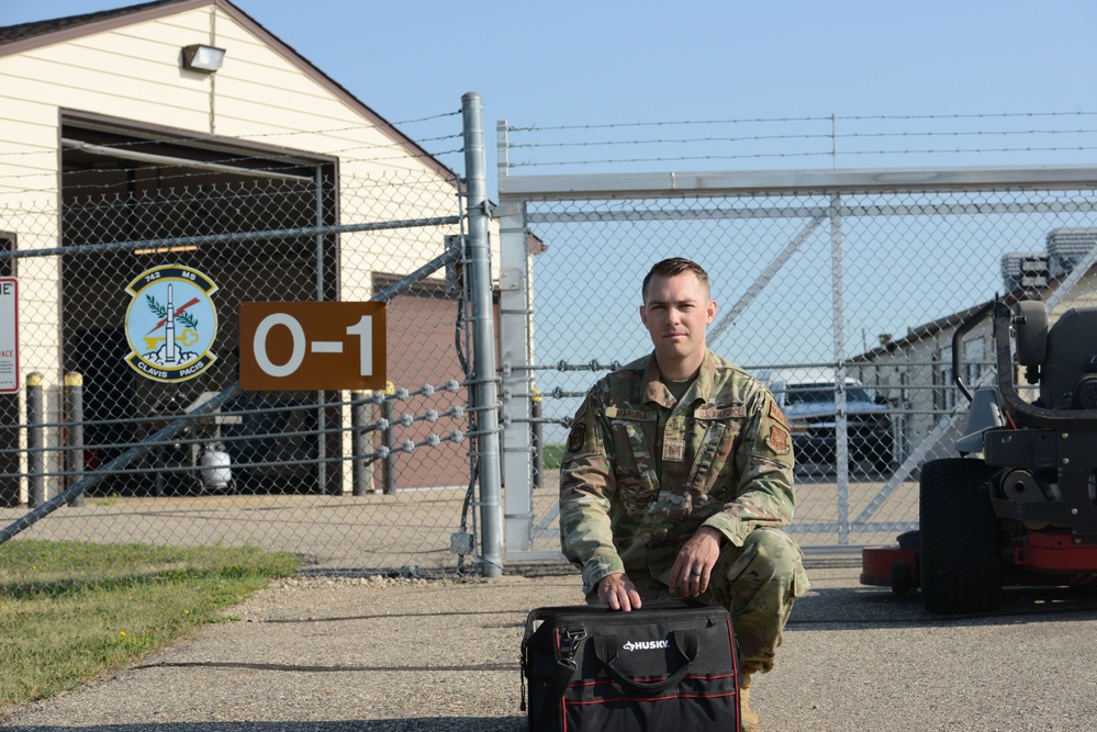 Answering Our Nation's Call: the Life &amp; Times of a Missile Alert Facility Manager