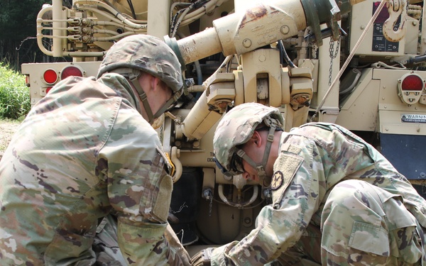 94th TD Instructors Teach Wheeled Vehicle Recovery Skills at RTS-M Devens