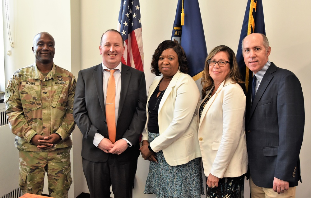 USAG Fort Hamilton and Veterans Administration Forge Closer Ties for Community Initiatives